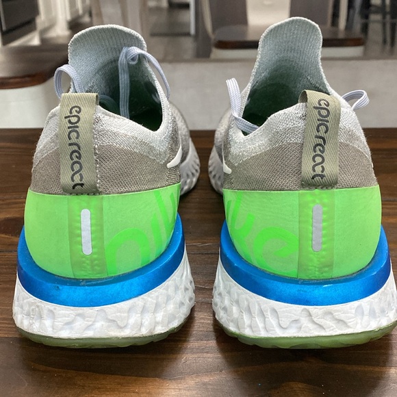 Nike Epic React Flyknit Running Shoes Mens Size 12 Gray Green Blue - Picture 4 of 12